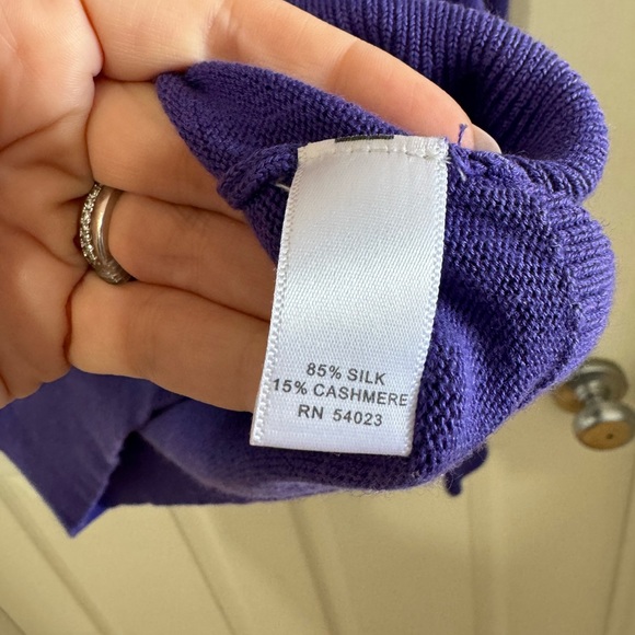 Banana Republic Silk Cashmere - Picture 6 of 11